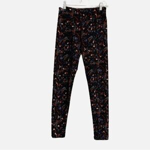 LulaRoe Soft Festive/Floral print leggings. One Size